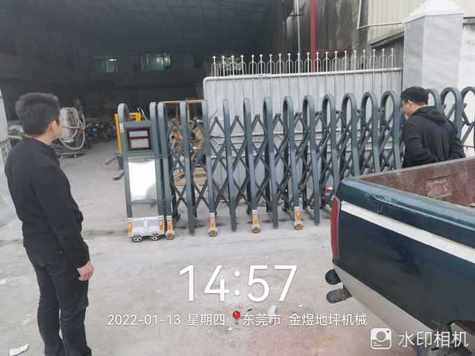 深圳（zhèn）電（diàn）動伸縮門廠（chǎng）家.jpg